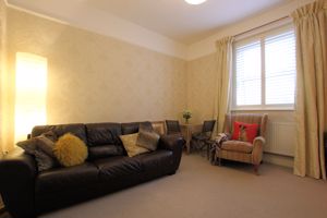 Sitting Room- click for photo gallery